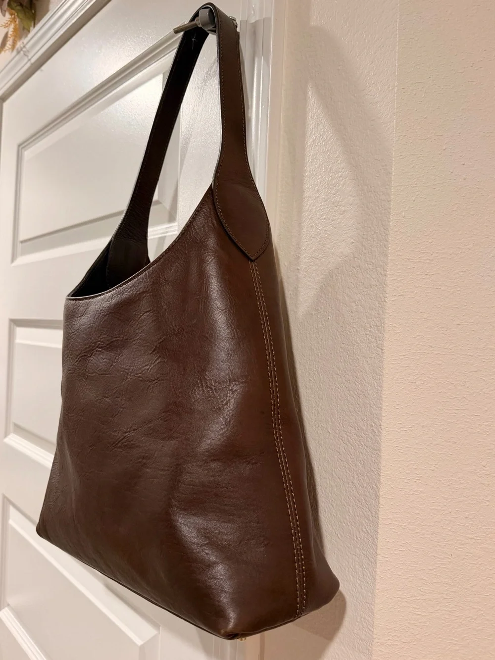 Classic Brown Leather Shoulder Bag - Davina Firenze
